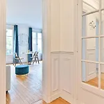 Appartement Haussmannien Lumineux Et Central