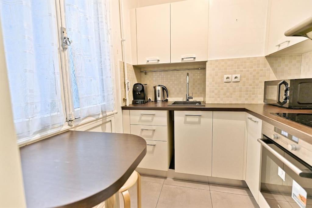 Haussmannien Lumineux Et * Parigi