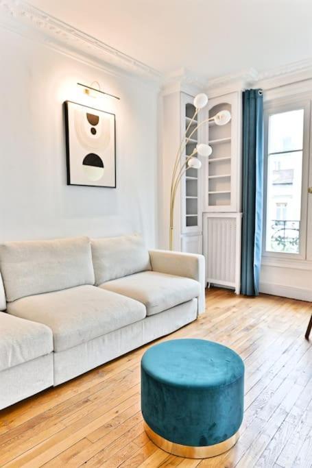 Apartment Haussmannien Lumineux Et Paris